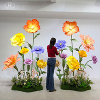 Handgemaakte Opvouwbare Kunstmatige Gigantische Bloemen Zachte Doek Staande Display Set Voor Stijlvolle Interieur Etalage