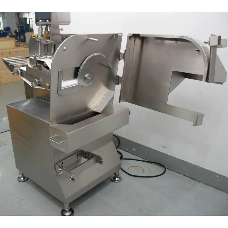 वाणिज्यिक स्टेनलेस स्टील पूर्ण स्वचालित बेकन स्लाइसर काटने वाली मशीन कन्वेयर बेल्ट के साथ जमे हुए मांस स्लिंग मशीन