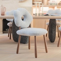 Chaise de salle à manger à pied en bois en tissu Teddy à la mode, chic et doux, chaise de canapé et chaise de maquillage, adaptée aux cafés, à la chambre