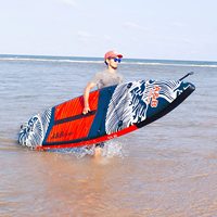 En stock Planche à pagaie gonflable 11'6' Charge maximale 130 kg Matériel PVC/EVA Système à aileron unique Sports nautiques Accessoires standard