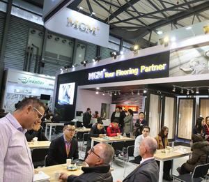 镶木地板表面处理和松木纹理优质刚性芯乙烯基SPC地板 - Product Image 5