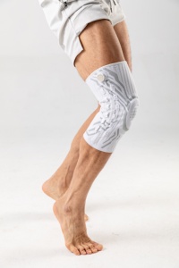 Ginocchiera Protettiva 100% Nylon, Imbottitura Regolabile Morbida Antiscivolo con Chiusura Magnetica <span class=keywords><strong>per</strong></span> <span class=keywords><strong>Pallavolo</strong></span>, Calcio e Sport - Product Image 3