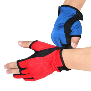 Guantes de pesca con tres dedos expuestos, de secado rápido, transpirables, impermeables, equipo de pesca de verano, unisex, color aleatorio - Product Image 1