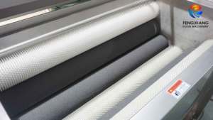 Machine à éplucher les pommes de terre industrielle en acier inoxydable, machine automatique de lavage et d'épluchage des carottes et des pommes de terre - Product Image 3