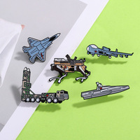 En gros, Badge métallique en émail souple pour revers, motifs avion de chasse, drone, robot, chien, missile, véhicule, pour les passionnés et les fans d'aéronautique