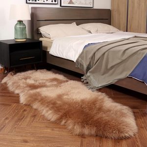 Alfombra y funda <span class=keywords><strong>de</strong></span> asiento <span class=keywords><strong>de</strong></span> piel <span class=keywords><strong>de</strong></span> oveja teñida esponjosa <span class=keywords><strong>de</strong></span> lujo Natural Premium IRIWOOL (marrón claro doble piel 2 'x 6' 4 Lbs) - Product Image 3