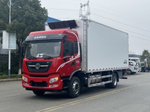 Camion frigorifique DONGFENG KR de 6,8 m, 290 ch, pour le transport de marchandises fraîches, camion frigorifique de 10 tonnes pour le transport de poissons et de viandes congelés - Product Image 1