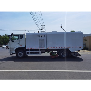 Meilleure vente de Sinotruk Balayeuse de route multifonction Véhicule de lavage de camion pour usage municipal Composants du moteur principal - Product Image 2