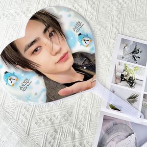 Abanicos de Mano de Plástico Blanco con Forma de Corazón, Impresión a Doble Cara, Personalizados al por Mayor, Lindos y Redondos, para Regalo Kpop - Product Image 4