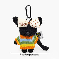 Porte-clés en peluche Ours noir unique avec nœud cœur, pendentif de sac Teddy en pull rayé arc-en-ciel créatif, accessoire de luxe en peluche