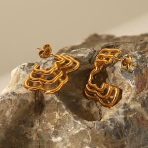 Boucles <span class=keywords><strong>d</strong></span>'oreilles en acier inoxydable doré, design rétro creux en forme <span class=keywords><strong>d</strong></span>'oreille <span class=keywords><strong>d</strong></span>'<span class=keywords><strong>ours</strong></span>, marque Dongguan Inspire Jewelry, vente en gros - Product Image 4