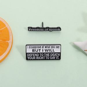 Spille Smaltate 'Libertà di Espressione' con Citazione 'Disapprovo Ciò Che Dici', Distintivo da Bavero, Gioiello Regalo, Vendita all'Ingrosso - Product Image 2