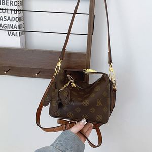 Bolso de lujo para mujer, de alta gama, bandolera, con exquisito patrón de flores vintage, pequeño bolso de mano tipo dumpling, elegante y cuadrado. 1006 - Product Image 3