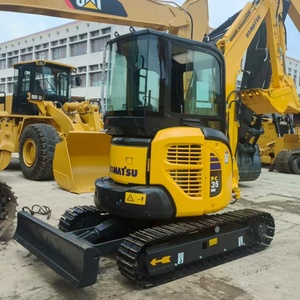 รถขุดขนาดเล็ก Komatsu PC35MR มือสองจากญี่ปุ่น น้ำหนัก 3.5 ตัน พร้อมห้องโดยสารแบบปิด สำหรับงานก่อสร้างสวน - Product Image 5