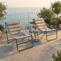 Fauteuil de jardin moderne en acier tressé avec accoudoirs imitation bois thermocellé pour hôtel et jardin