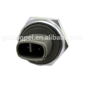 Rückfahr lichtsc halter für Toyota OEM 84210-12040 8421012040 - Product Image 3