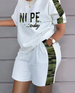 2023 Set di abiti corti estivi Casual da donna in pizzo Vintage con stampa di lettere pantaloncini T-Shirt abbinati a due pezzi - Product Image 3