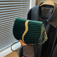 Nouveau Sac de Créateur Hiver Portable de Luxe Matelassé pour Femme, Sac à Bandoulière et Sac Croisé à Fermeture Éclair, Vente en Gros Usine