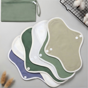 Serviettes hygiéniques lavables et réutilisables personnalisées avec sac de rangement, protège-slips en coton biologique, serviettes hygiéniques féminines - Product Image 1