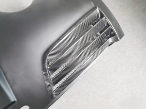 กันชนหลัง FRP พร้อมช่องระบายอากาศคาร์บอนไฟเบอร์สำหรับ Nissan GTR R35 ปี 2008-2016 รุ่นสปอร์ต - Product Image 3