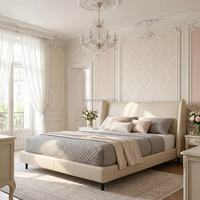 Lit plateforme moderne de luxe léger en tissu capitonné, taille Queen, vente en gros pour chambre à coucher et hôtel haut de gamme