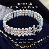 Nouvel Arrivage Bracelet Chaîne à Maillons Style Français Triple Rangée de Perles Blanches des Mers du Sud Grade AAAA avec Fermoir Fer à Cheval, Romantique et Élégant