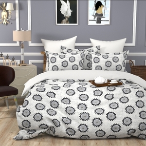 Microfiber Bedsheets 120GSM Lightweight <b>Bedding</b> Set For <b>King</b> Queen Full <b>Size</b> Bedroom Comfort From Indian Supplier - Product Image 2