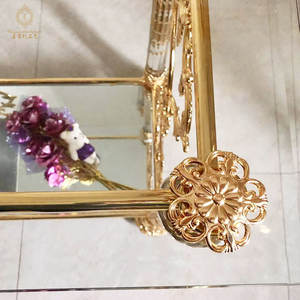 عربة طعام زجاجية فاخرة مصممة خصيصًا على الطراز الأوروبي، منحوتة يدويًا من الكريستال للاستخدام في الفنادق والمطاعم وغرف الطعام والمعيشة والمطبخ - Product Image 6