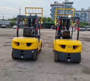 รถยกมือสอง Komatsu ของแท้จากญี่ปุ่นสภาพดี 30 Komatsu FD30 30 3 ตันสําหรับขาย - Product Image 4