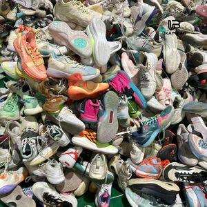 <span class=keywords><strong>Zapatos</strong></span> de Baloncesto Usados S3 al por Mayor, <span class=keywords><strong>Zapatos</strong></span> de Marca China de Segunda Mano, <span class=keywords><strong>Zapatos</strong></span> de Baloncesto en Buen Estado, Zapatillas Ukay para Hombre - Product Image 3