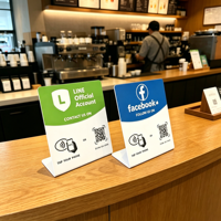 Panneaux verticaux personnalisés avec code QR, puces NFC pour codes QR, cartes d'accès sans contact, supports d'affichage NFC pour réseaux sociaux