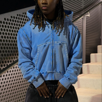 Veste streetwear personnalisée pour homme en molleton épais, effet délavé soleil et usé, avec capuche zippée intégrale, manches zippées amovibles et strass