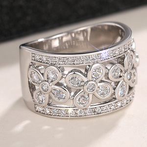 Anello a forma di fiore, design creativo, anello da dito per donna, da indossare ogni giorno - Product Image 2