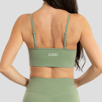 Sujetador deportivo de alto soporte para mujer con cuello cuadrado, logo personalizado, tirantes ajustables, suave como la mantequilla, para gimnasio, absorción de sudor, running y yoga.