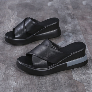 Sandales compensées à plateforme pour <span class=keywords><strong>femme</strong></span> J.R. – Mules <span class=keywords><strong>Sabot</strong></span> à bout ouvert en PVC, semelle extérieure en caoutchouc, faciles à porter pour le bureau - Product Image 1