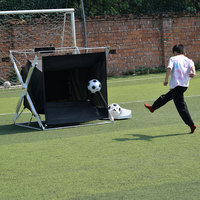 Lanceur de ballons de football pour adolescents et enfants - Machine d'entraînement de réaction avec utilisation intérieure/extérieure, construction métallique