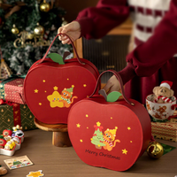 Boîte cadeau de Noël en forme de pomme avec motif de chat de dessin animé, poignée en cuir, insert de feuille 3D, boîte en papier rouge grande capacité pour les fêtes