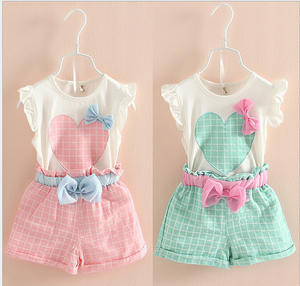 ชุดเสื้อผ้าเด็กผู้หญิงฤดูร้อนปี 2019 ดีไซน์ใหม่สไตล์เกาหลี พร้อมเสื้อยืดติดโบว์และกางเกงขาสั้นลายสก็อต ราคาโรงงาน - Product Image 2
