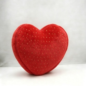 Peluche de fresa con forma de corazón personalizado, Almohada de peluche con cara de corazón adorable, Peluche de fresa relleno con forma de corazón - Product Image 2