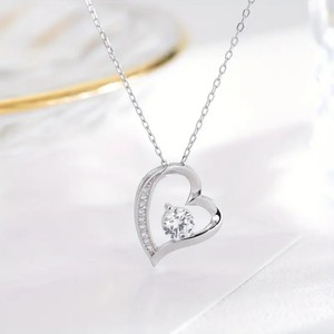 Collana con Ciondolo <span class=keywords><strong>a</strong></span> Cuore in Acciaio Inossidabile, Catena con Cuore Traforato e Zirconia Cubica, <span class=keywords><strong>Regalo</strong></span> di San Valentino per <span class=keywords><strong>Moglie</strong></span> e Donna - Product Image 2