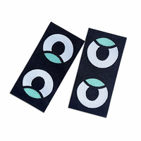 Étiquettes de vêtements personnalisées en polyester écologique découpées au laser, tissées haute densité, pour col et corps (taille et nom)
