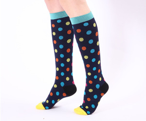 Stock dei produttori per la corsa all'aperto multicolore 3D calze a compressione stampate calze al polpaccio per gli uomini delle donne per la stagione primaverile - Product Image 3