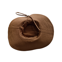 Accessoires pour bébés Chapeau en sergé Jenar Chapeau à bord plat Tissu doux et confortable Style minimaliste