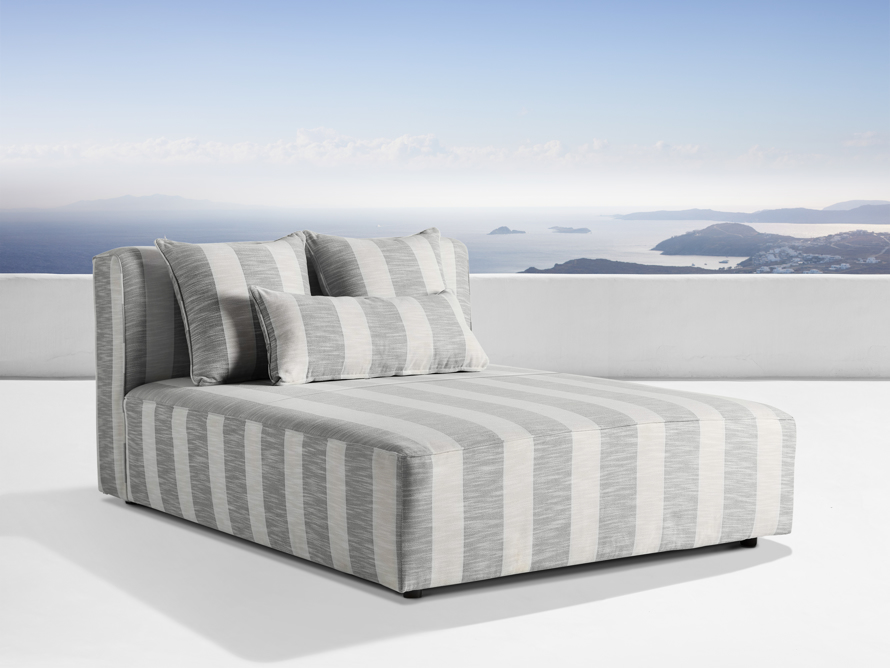 Outdoor Furniture New Style Aluminum Frame Cushion Chaise Sun Lounger