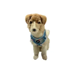 Harnais en velours sans traction OEM pour animaux de compagnie, ensemble de collier en laisse et nœud papillon avec motif de sublimation, ensemble de gilet en velours réglable pour chien