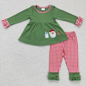Conjunto Ecológico de Algodón/Spandex para Niña con Estampado de Árboles de Navidad y Leopardo en Verde - Product Image 5