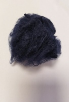 Fibres de polyester recyclé pour le rembourrage des coussins, des poufs et des sièges au sol dans les intérieurs de maison