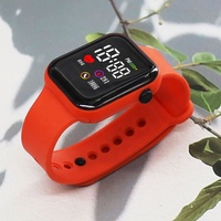 Montre-bracelet numérique LED carrée pour enfants, en silicone, motif dessin animé, cadeau idéal pour étudiants, vente en gros à prix réduit