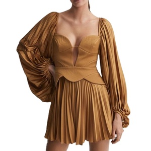 Bán Buôn Mới Tùy Chỉnh Phụ Nữ Mùa Xuân Mùa Hè Peplum Pleated Mini Dress Người Yêu Đường Viền Cổ Áo Thanh Lịch Sexy Rắn Ăn Mặc - Product Image 1