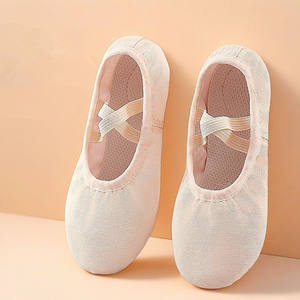 Chaussures classiques de <span class=keywords><strong>danse</strong></span> jazz latine pour filles Design patte de chat Semelle souple <span class=keywords><strong>Pointe</strong></span> Gymnastique Ballet Pratique Chaussures pour enfants sans dentelle - Product Image 2